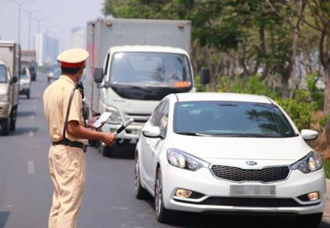 Cảnh sát giao thông được quyền xử phạt vi phạm tại chỗ trong trường hợp nào?